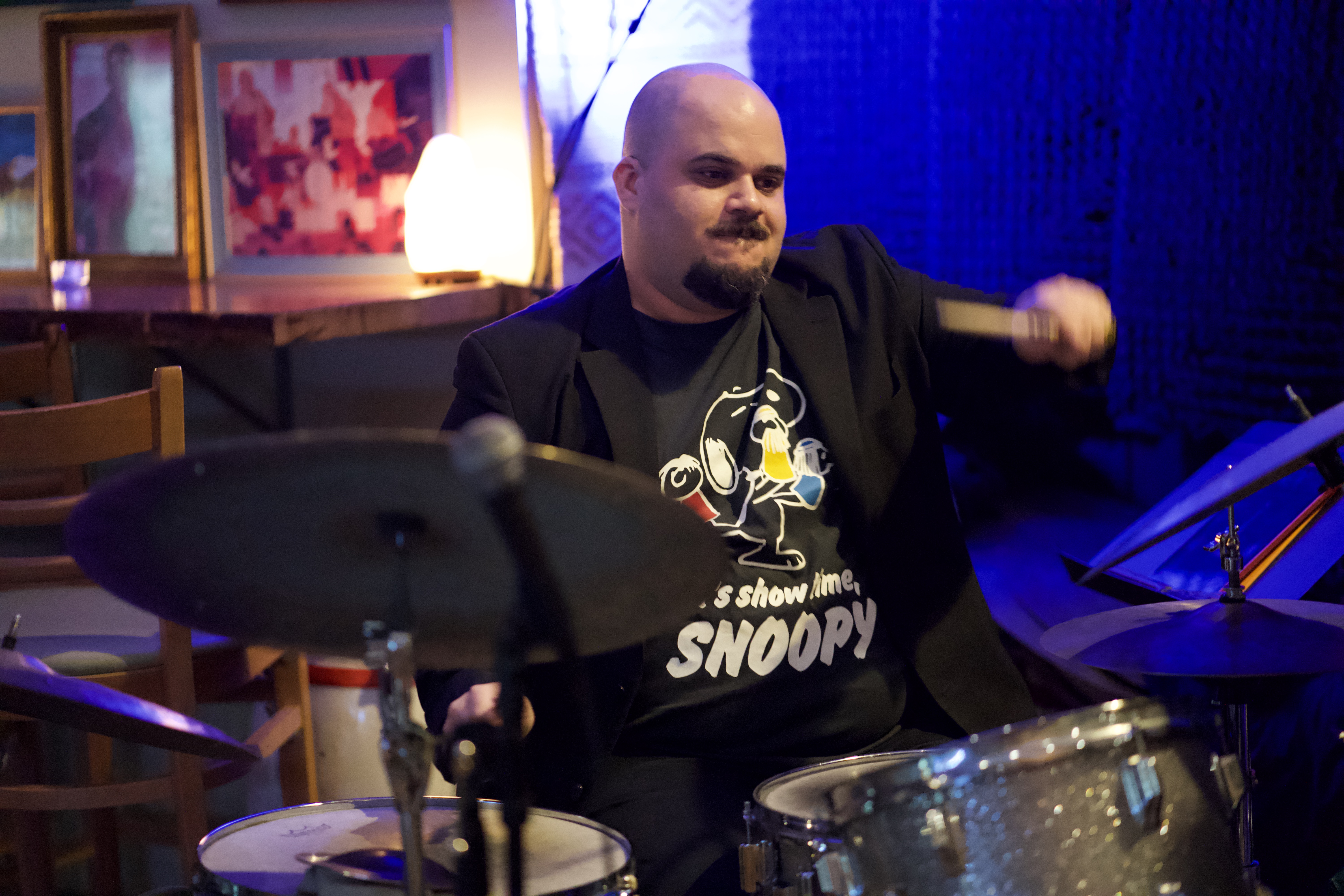 Ben Silashi leading a drum masterclass